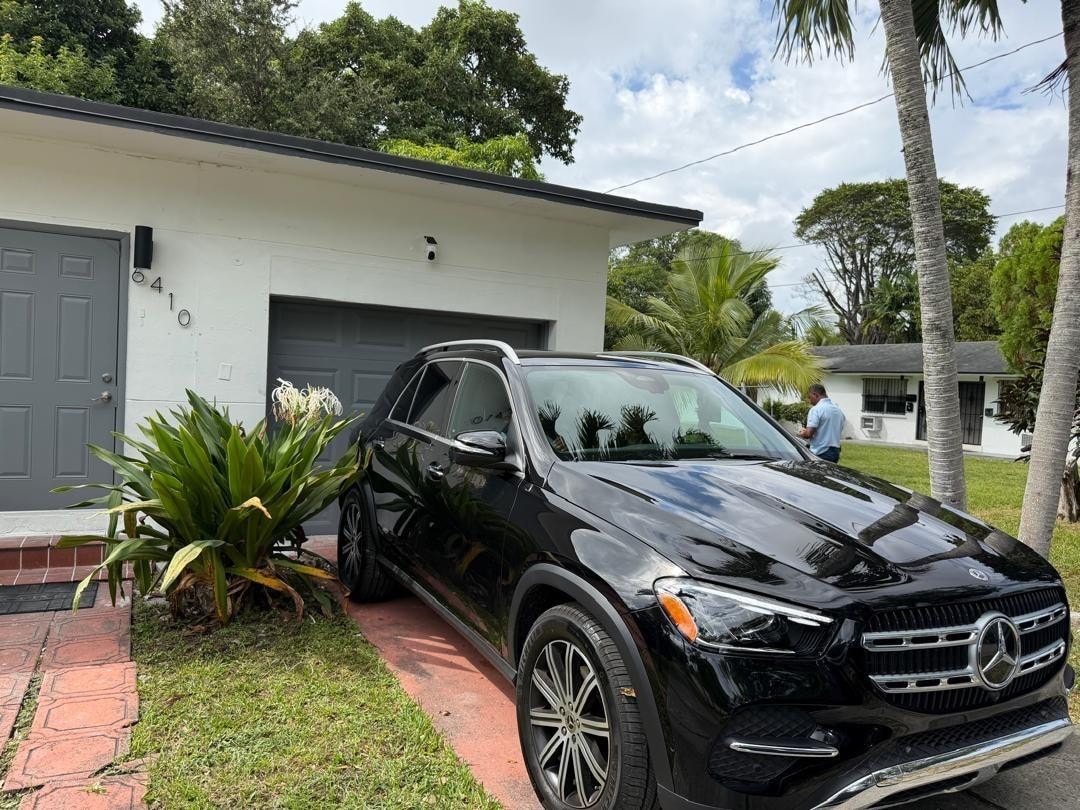 3BR – SingleFamilyResidence at 6410 NW Miami Court