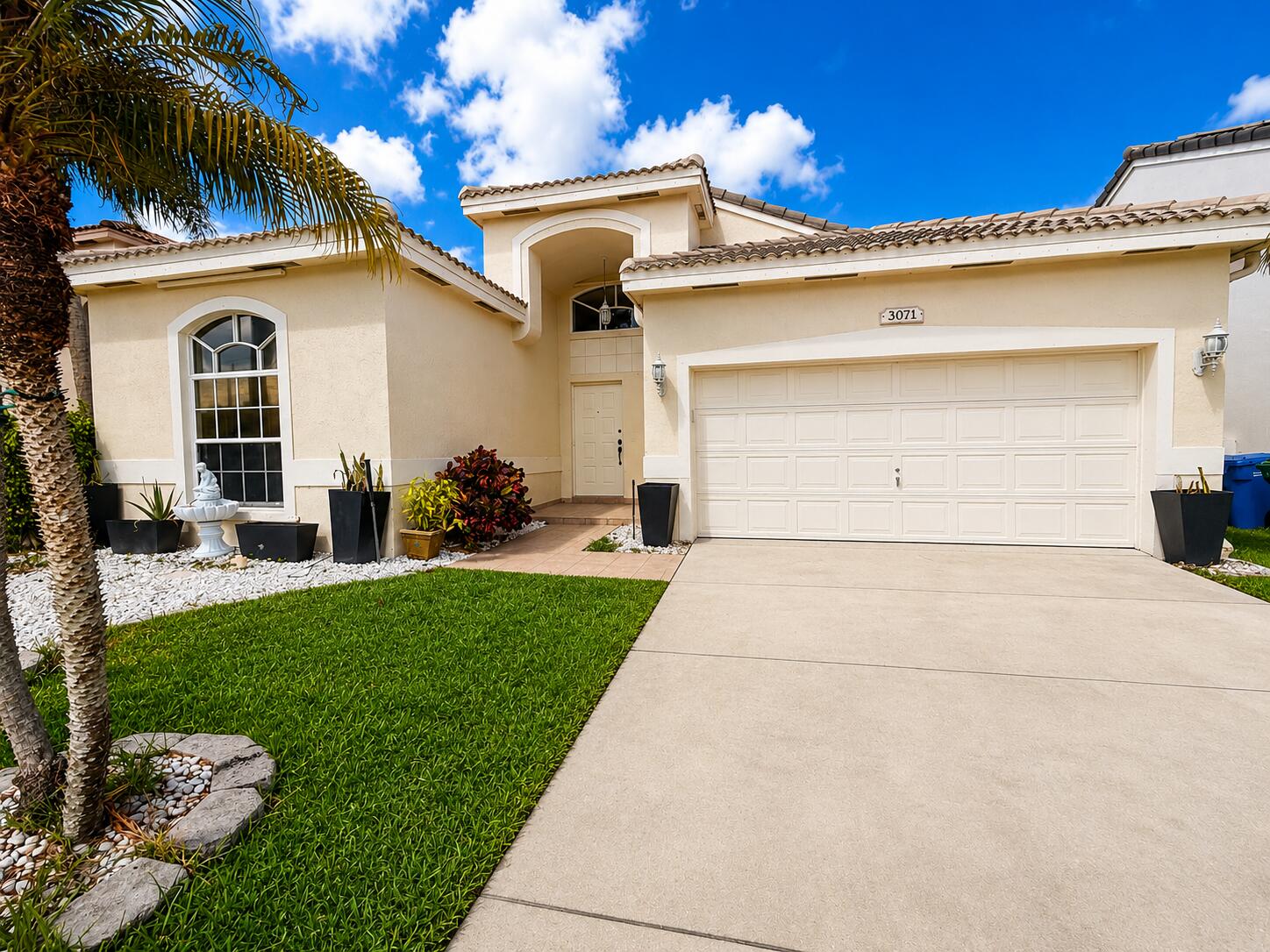 3BR – SingleFamilyResidence at 3071 Dogwood Lane