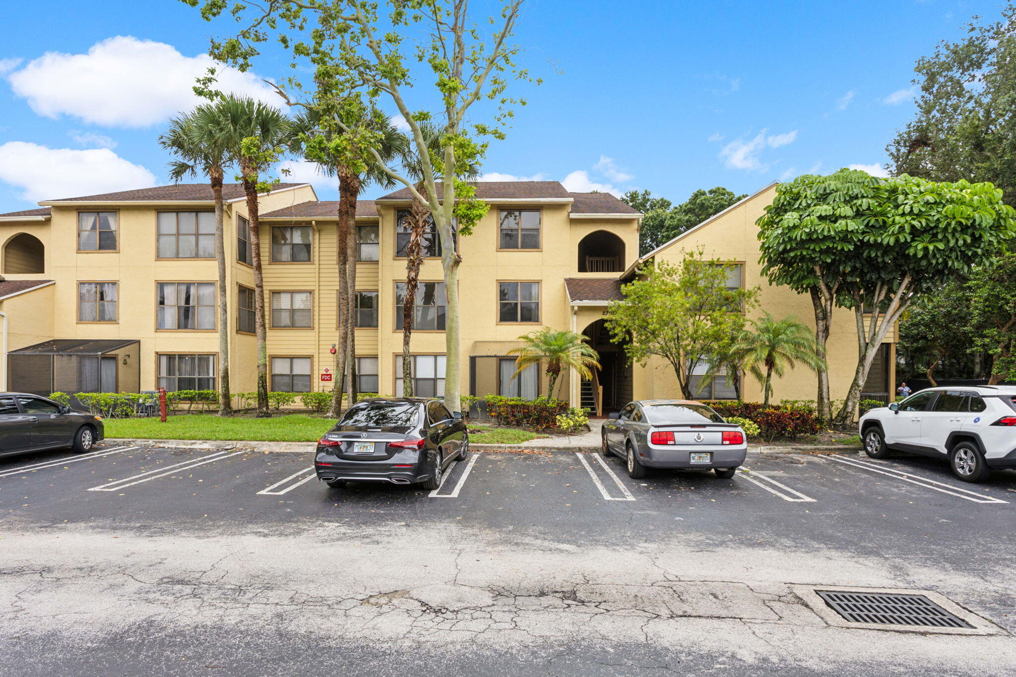 2BR – Condominium at 2301 N Congress Avenue #25