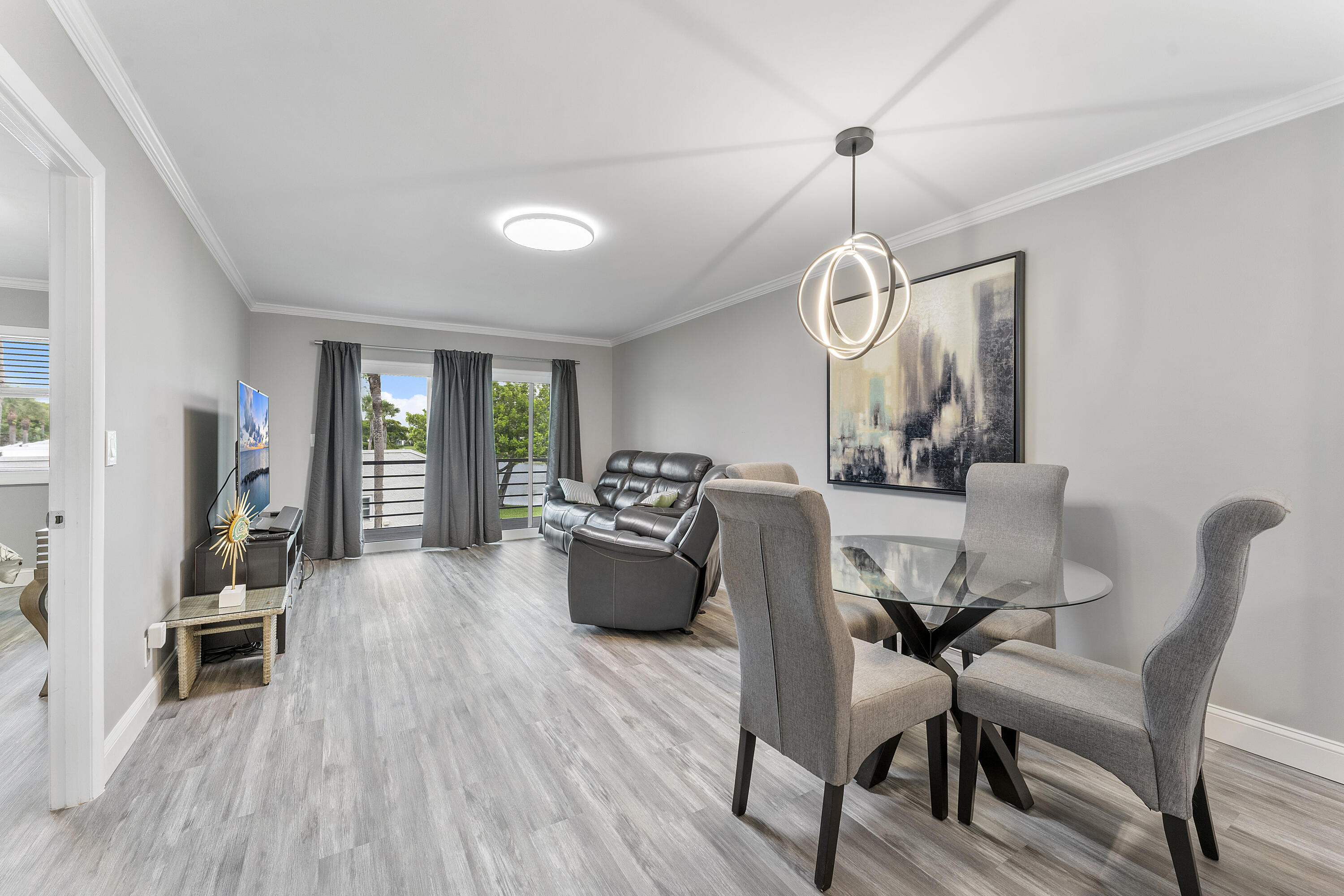 1BR – Condominium at 118 Lake Constance Drive