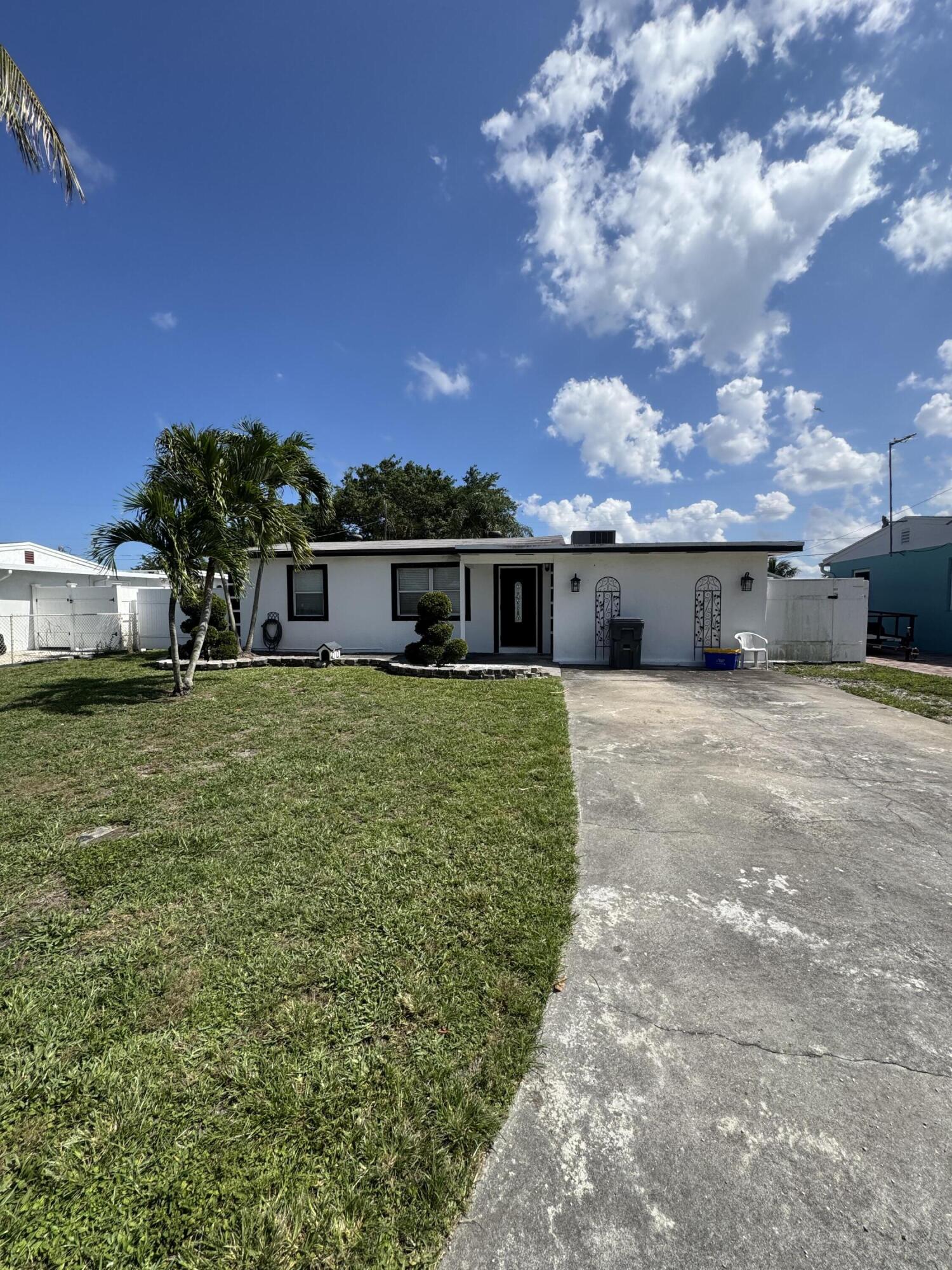 2BR – SingleFamilyResidence at 2905 Buckley Avenue #1