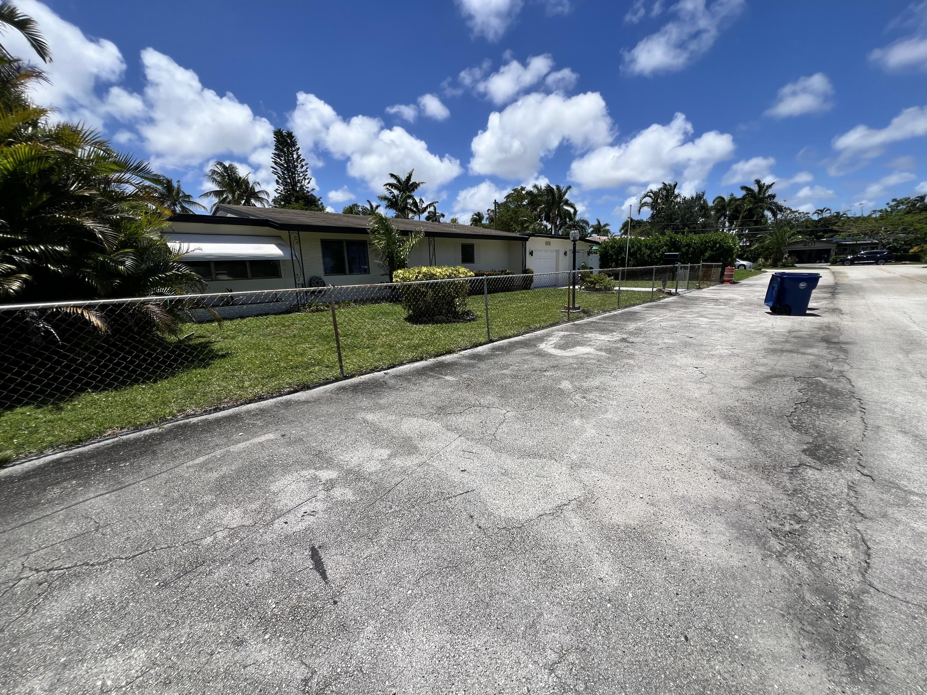 2BR – SingleFamilyResidence at 2217 NW 4th Avenue