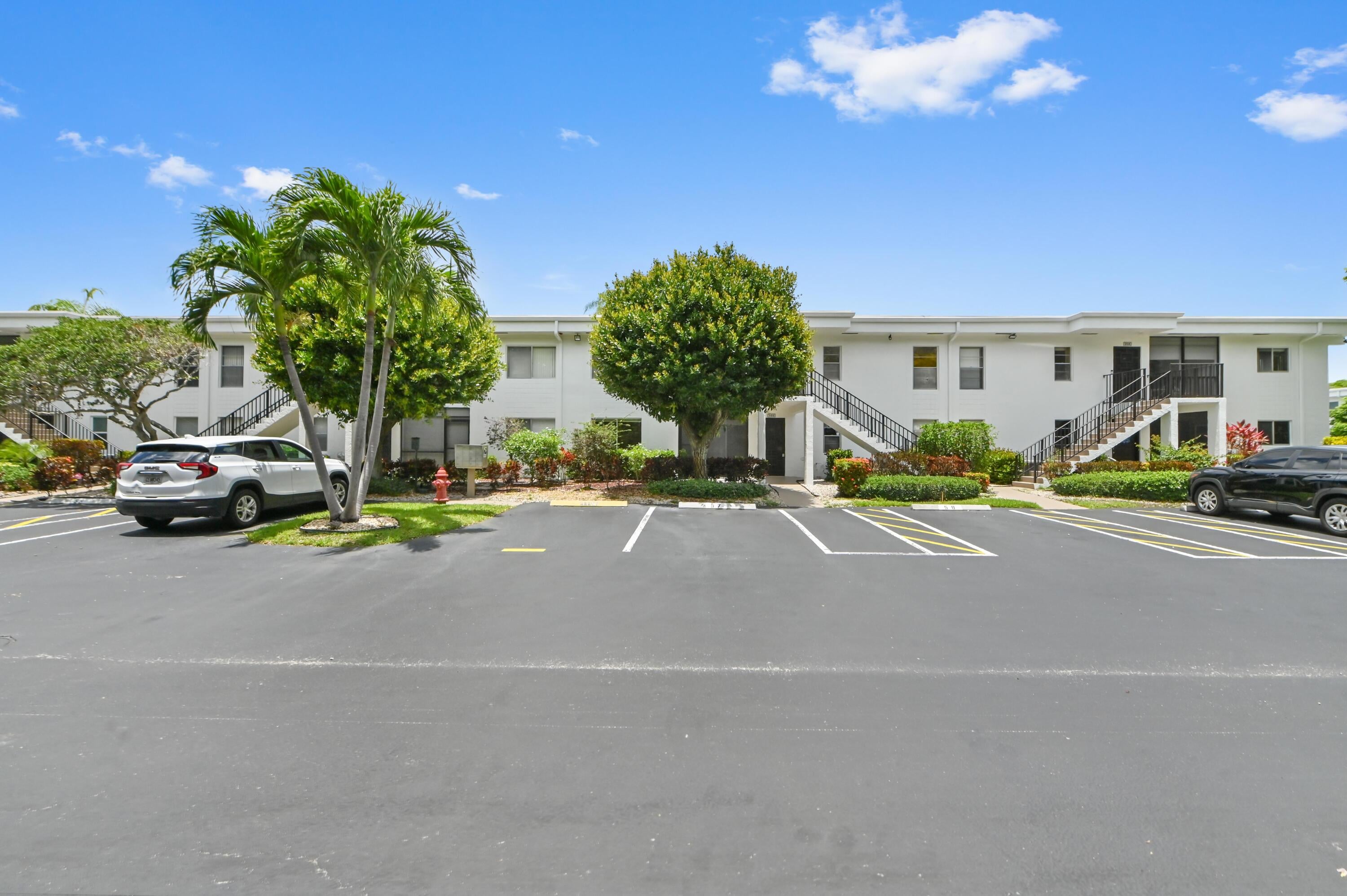 2BR – Condominium at 6586 Southurst Terrace #103