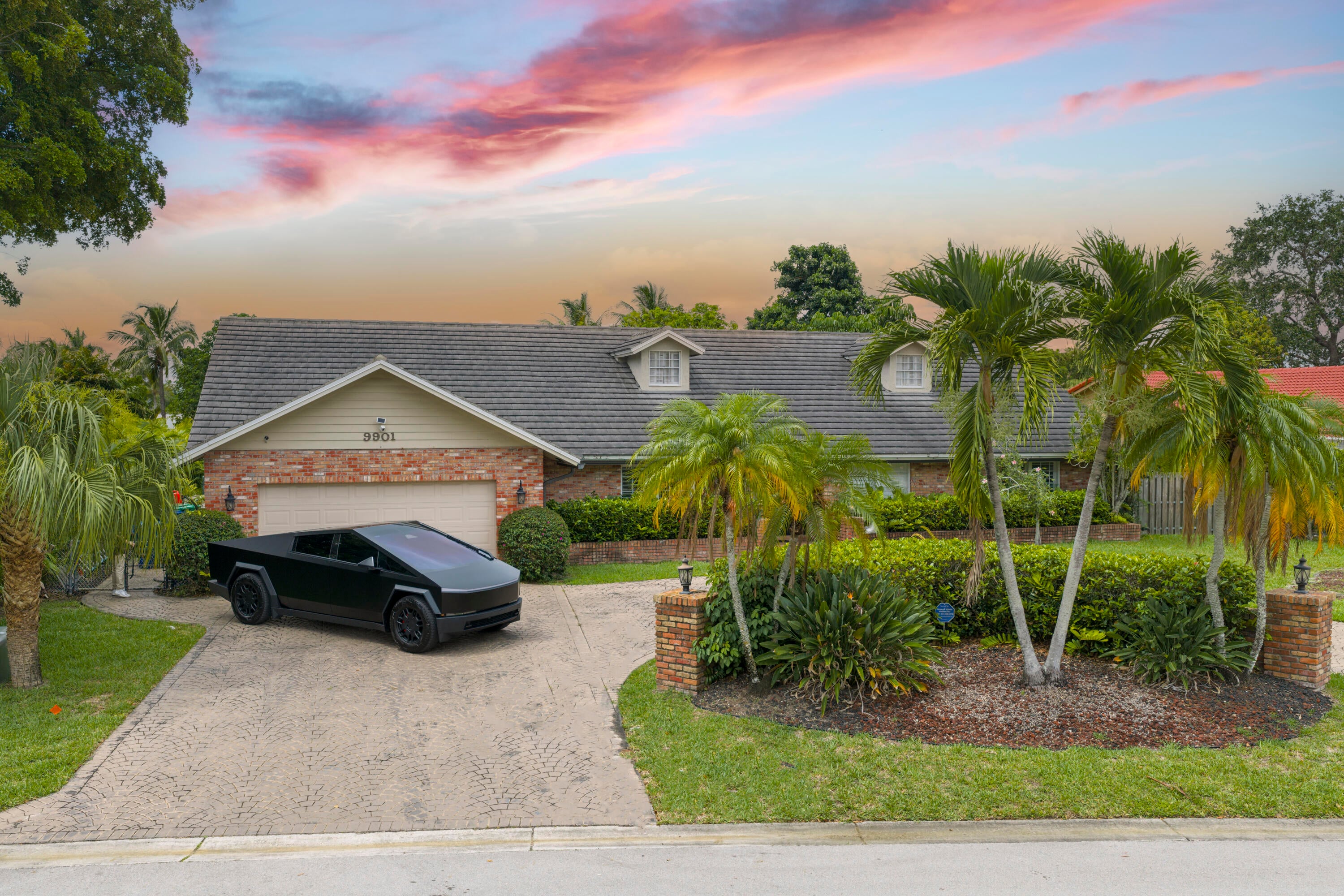 4BR – SingleFamilyResidence at 9901 NW 15th Court