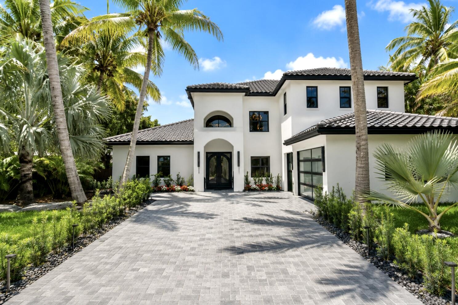 5BR – SingleFamilyResidence at 17585 Middlebrook Way