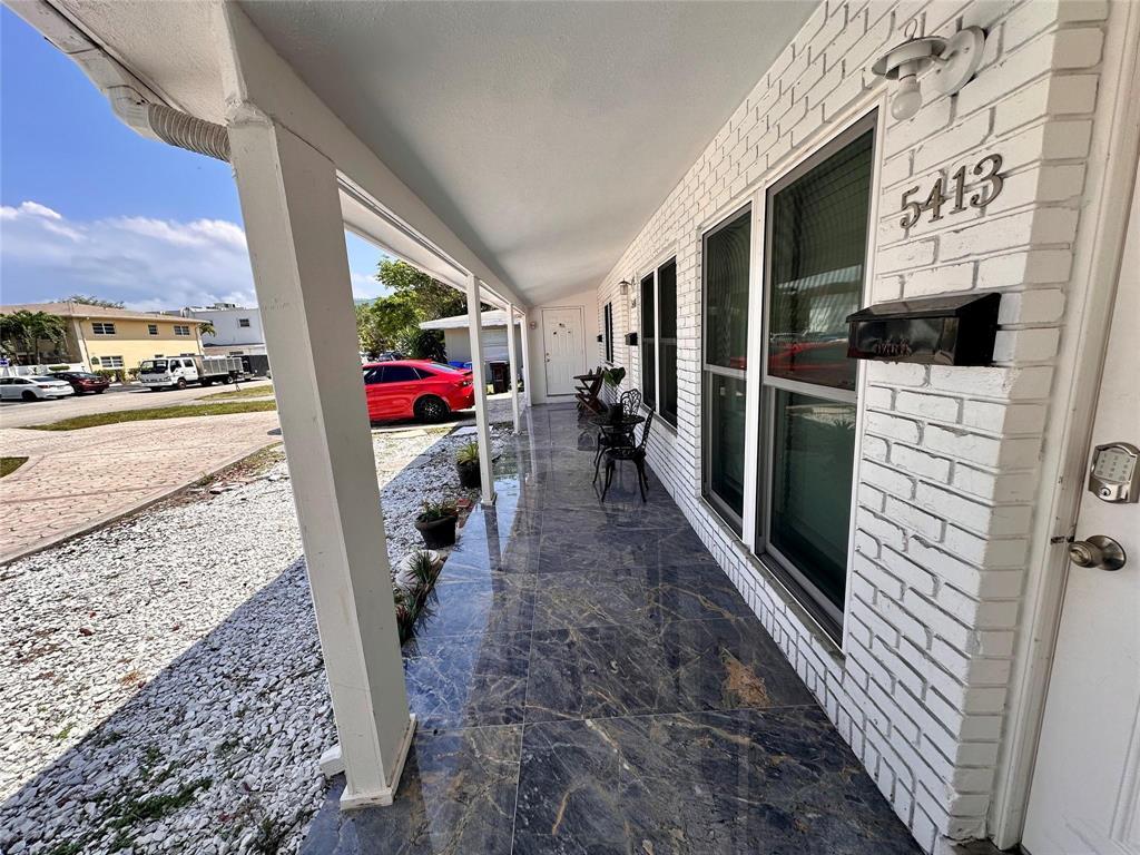 4BR – Townhouse at 5411 NE 22nd Terrace