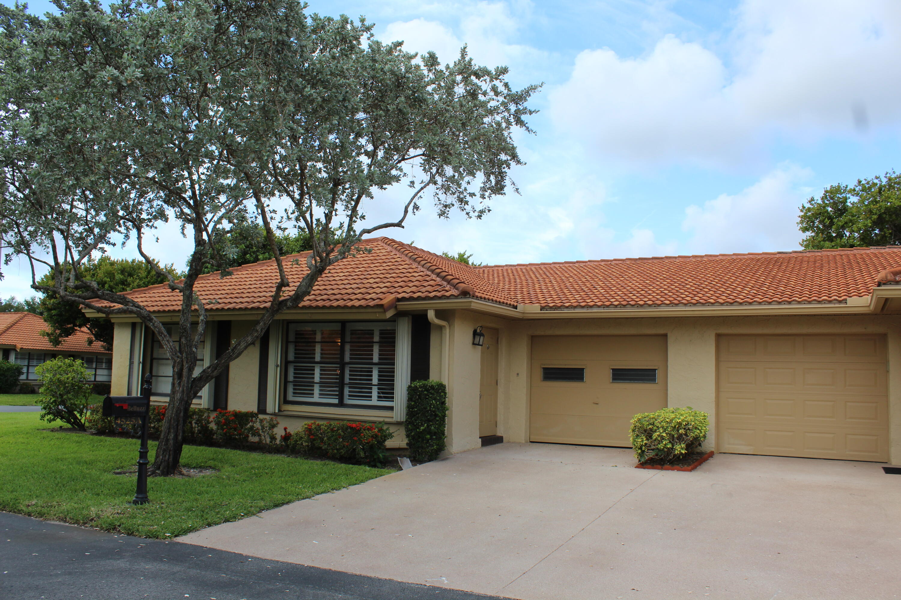 2BR – RNT at 4525 Nutmeg Tree Lane #A